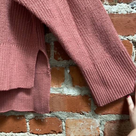 H&M turtleneck - Picture 2 of 5